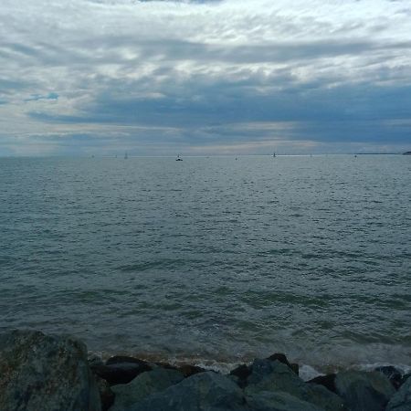 Sejour Insolite - Voilier A Quai A La Rochelle לה רושל מראה חיצוני תמונה